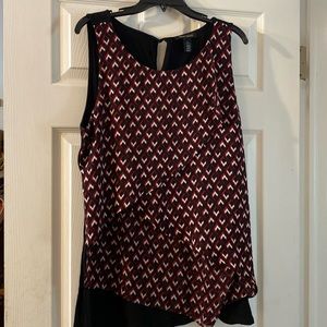 WHBM XL top geometric pattern